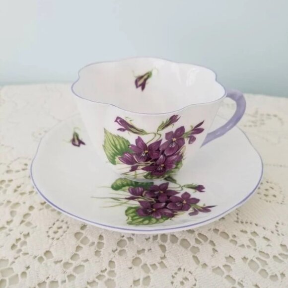 Shelley Violets England Bone China Dainty Shape Cup and Saucer 13821 - Picture 1 of 9